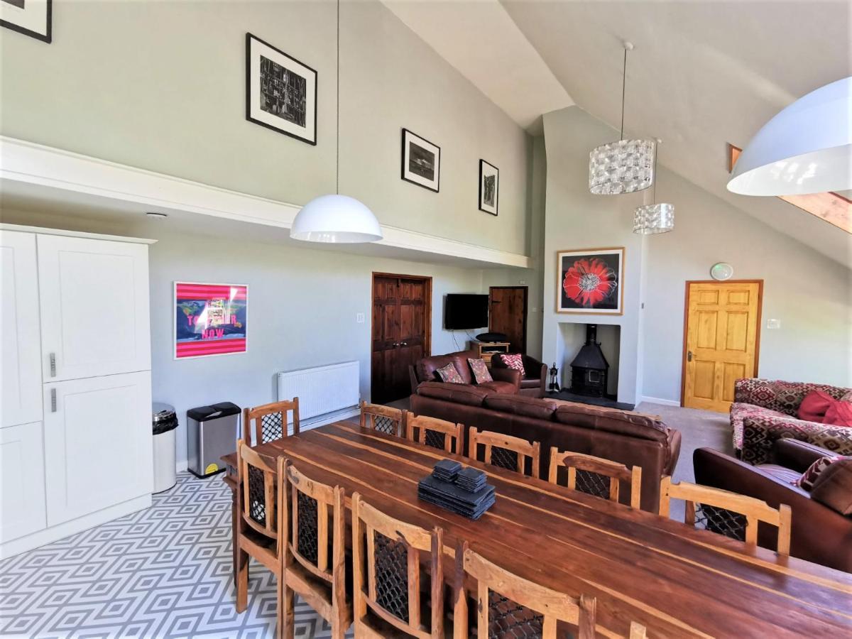 Wellstone Cottages - Honey Coach House Llanfyrnach Extérieur photo