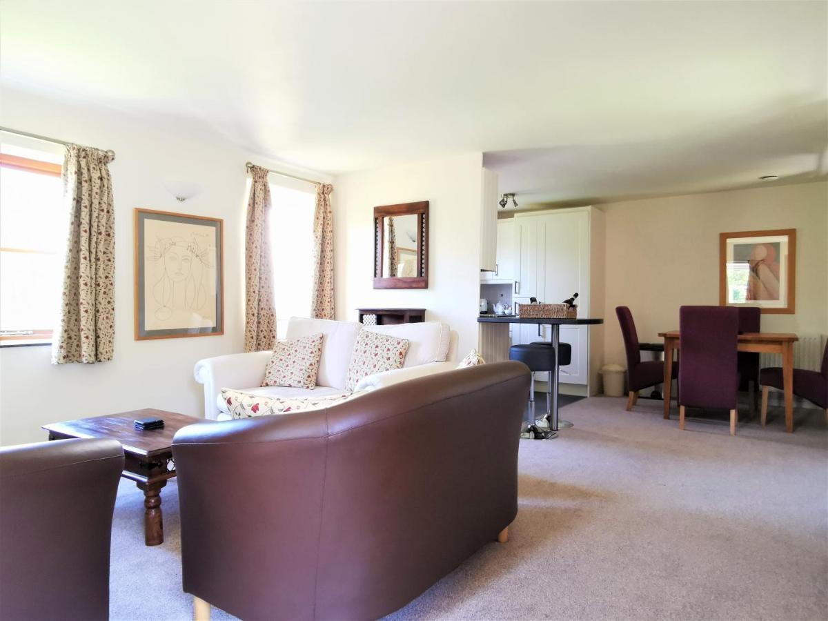 Wellstone Cottages - Honey Coach House Llanfyrnach Extérieur photo